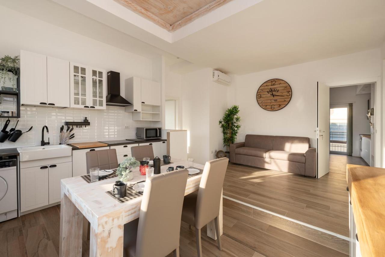 Grande, Terrazzato Perfetto Per Famiglie E Gruppi Rom